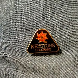 Vintage Ski Resort Pin